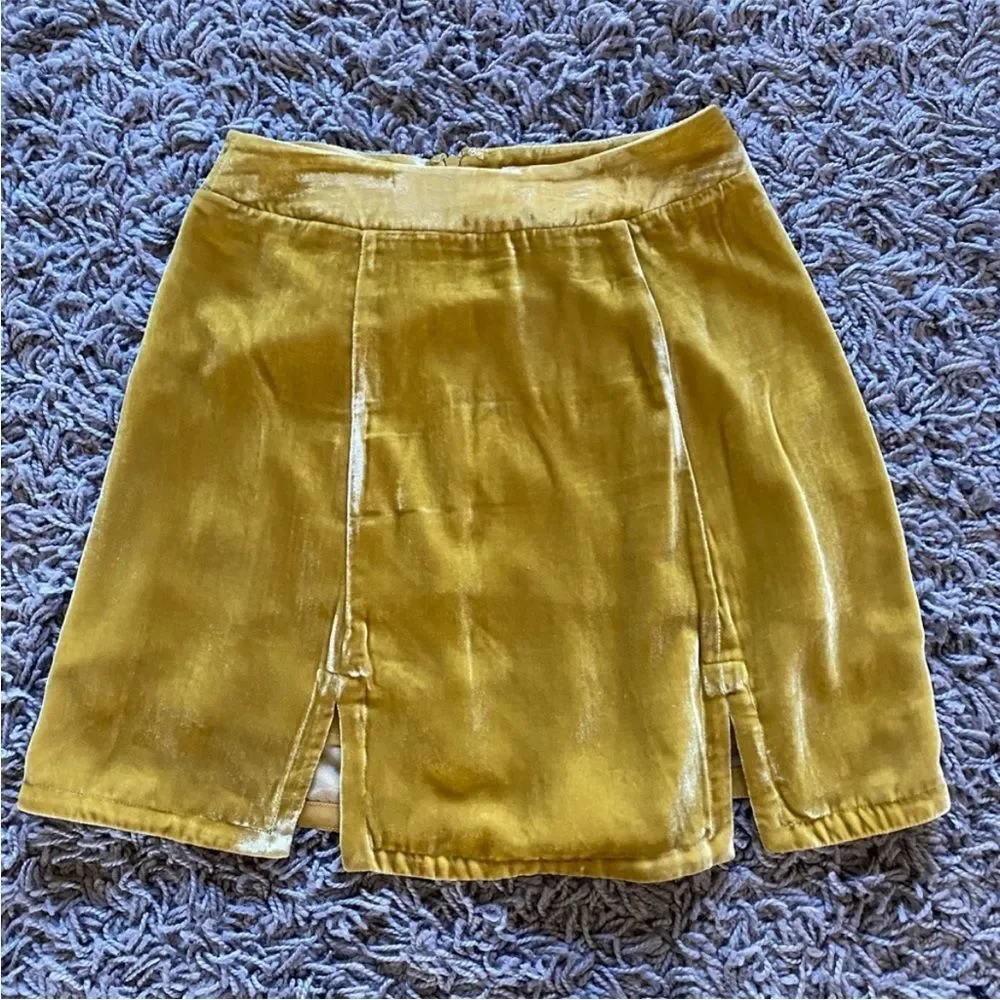 For Love & Lemons Beatrix Chartreuse Velvet Skirt small - Picture 9 of 10